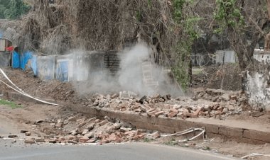 धनबाद के केंदुआ में ‘जमीन के नीचे का खतरा’ फूटा: GM आवास की दीवार ढही, जहरीली गैस से दहशत