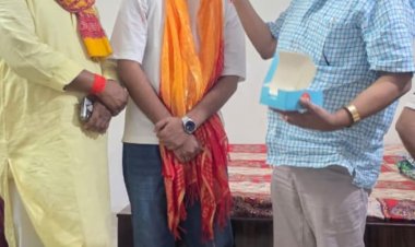 धनबाद का गौरव: 98.8% अंक लाकर हर्ष बने CBSE10 वी बोर्ड में जिला टॉपर, उदय प्रताप सिंह ने किया सम्मानित