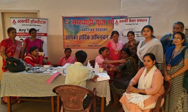 धनबाद: झरिया में 117 लोगों की निःशुल्क स्वास्थ्य जांच, कैंसर जागरूकता शिविर में HPV वैक्सीनेशन पर जोर