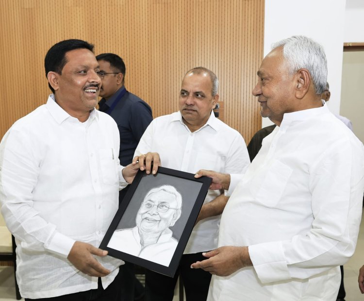धनबाद JDU अध्यक्ष पिंटू सिंह ने CM नीतीश से की मुलाकात, 21 साल की बेदाग छवि को बताया ऐतिहासिक उपलब्धि