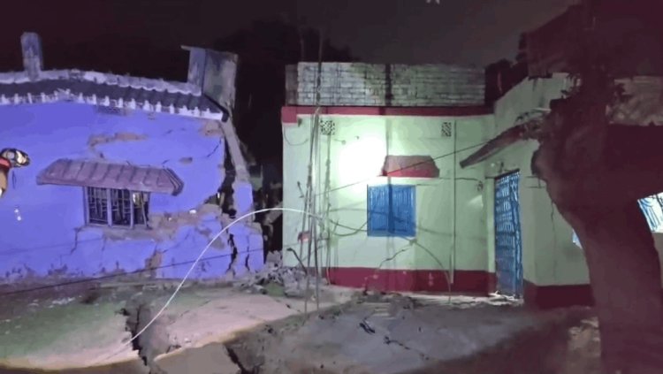 धनबाद में फिर धरती फटी: टंडाबाड़ी बस्ती में भयावह भू-धंसान, 20 घर जमींदोज, NH-32 जाम