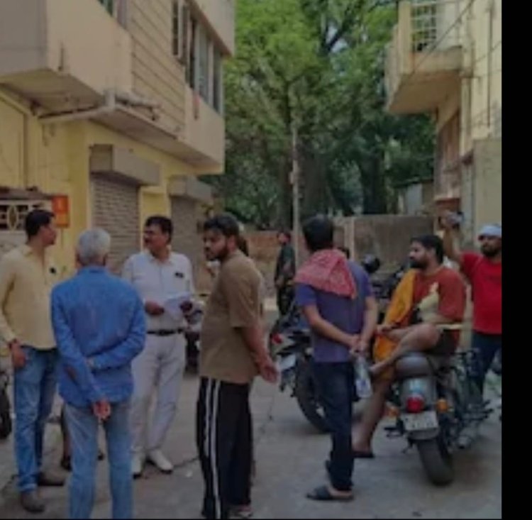 धनबाद: हीरापुर में करोड़ों की चोरी: शादी में गया परिवार, घर से पुश्तैनी जेवर और 9 लाख नकद लेकर फरार हुए चोर