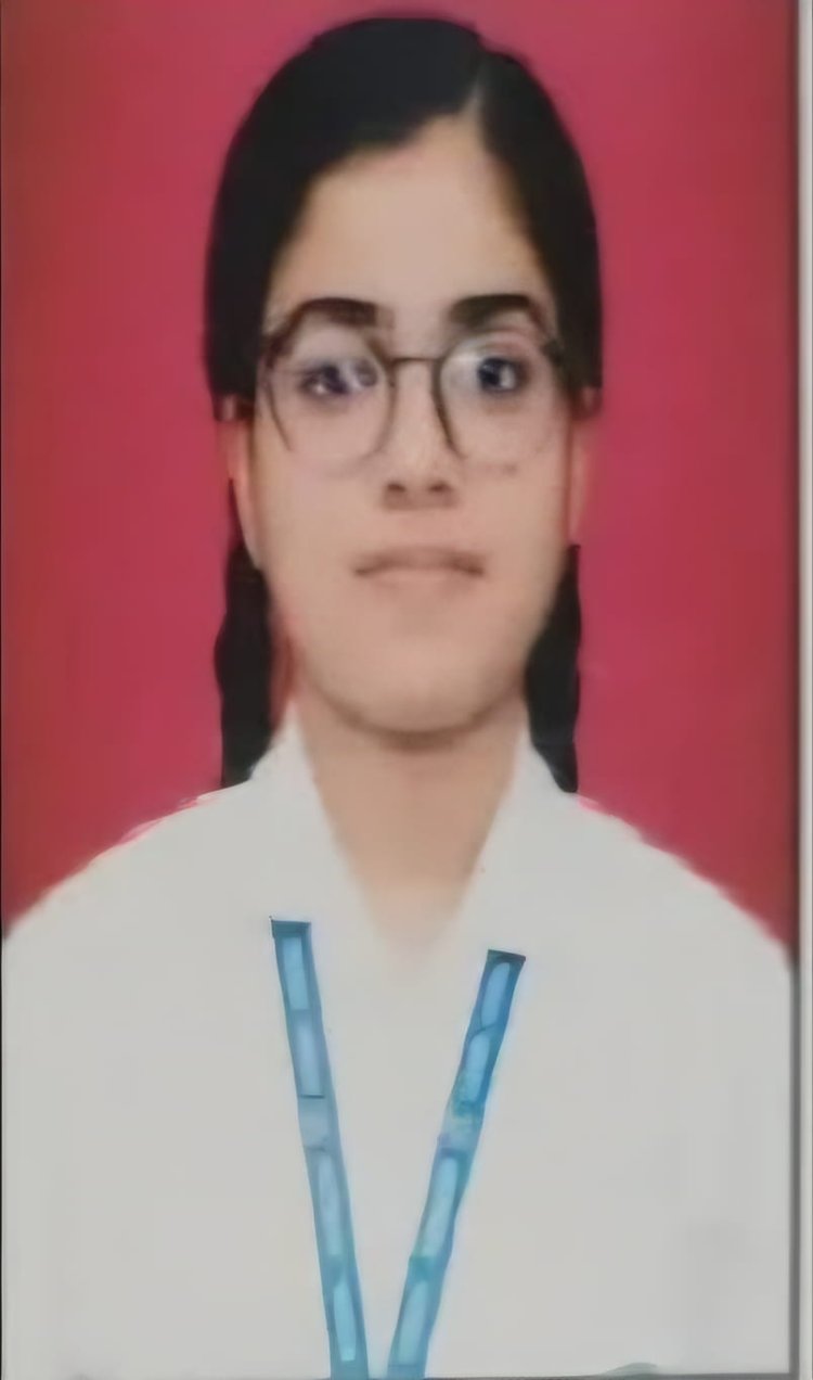 ICSE ISC Results 2026: धनबाद की अंशिका मोदी ने रचा इतिहास, 99% अंकों के साथ बनीं झारखंड टॉपर