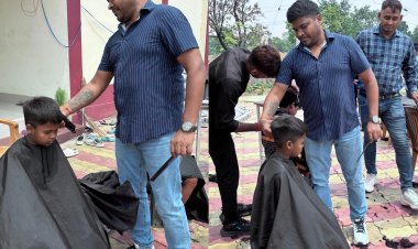 धनबाद: अनाथ बच्चों के चेहरे पर मुस्कान, R Launch Salon ने किया फ्री हेयरकट—हर महीने मिलेगी यह खास सेवा
