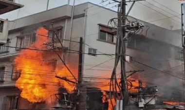 धनबाद के चौधरी स्वीट्स में भड़की भीषण आग, बैंक मोड़ में मचा हड़कंप… दमकल की मशक्कत से टला बड़ा हादसा