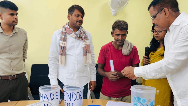 धनबाद में फुटपाथ पर अब नहीं लगेगी दुकान! 177 दुकानदारों की शिफ्टिंग शुरू, ट्रैफिक जाम से मिलेगी राहत
