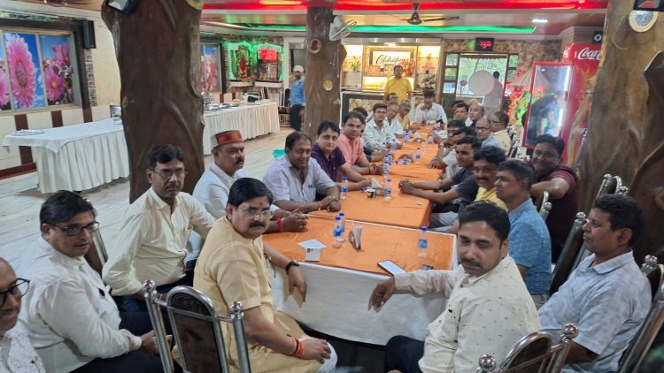 24 दिन से बंद धनबाद–बोकारो रोड, केंदुआडीह धंसान पर राज सिन्हा का अल्टीमेटम:9 मई से 24 घंटे का अनशन