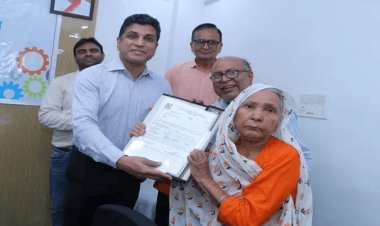 कोयला पेंशनरों की बल्ले-बल्ले! 1000 रुपये बढ़ी पेंशन, धनबाद में बांटे गए संशोधित PPO