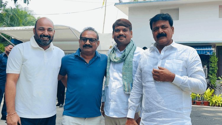 धनबाद से पटना तक बढ़ा संजीव सिंह का सियासी दायरा! बिहार के मंत्रियों से मुलाकात के बाद तेज हुई चर्चाएं