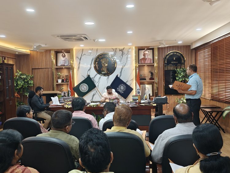 धनबाद: शिक्षा व्यवस्था में बड़े बदलाव: मानदेय बढ़ा, 24 जर्जर स्कूल होंगे शिफ्ट, शिक्षकों-कर्मियों के तबादले की तैयारी