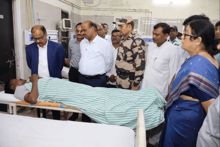 सोनारडीह गोलीकांड: घायल कर्मी से मिले BCCL CMD मनोज अग्रवाल, बेहतर इलाज और हरसंभव मदद का दिया भरोसा