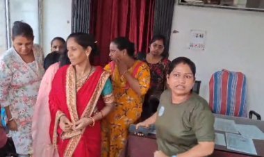 धनबाद के आवासीय स्कूल में हंगामा: बच्चों से मारपीट, गाली-गलौज और बाथरूम साफ कराने के आरोप