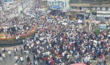 JPSC Protest: बारिश में भी नहीं रुका छात्रों का गुस्सा, रांची की सड़कों पर उग्र प्रदर्शन; पारदर्शी भर्ती की मांग