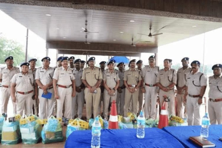 बोकारो पुलिस हुई हाईटेक! 20 थानों को मिली मॉडर्न इन्वेस्टिगेशन किट, अब वैज्ञानिक तरीके से होगी अपराध जांच