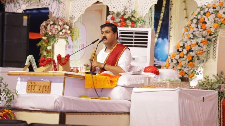धनबाद: जय श्रीराम के उद्घोष से गूंजा कंचनडीह, श्रीराम राज्याभिषेक के साथ भव्य श्रीरामकथा का हुआ समापन