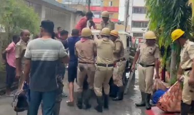 पश्चिम बंगाल: तारापीठ के होटल में लगी भीषण आग,  आठ तीर्थयात्रियों की मौत