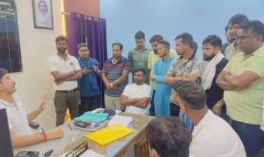 धनबाद : विधायक जयराम महतो और मुखिया पुत्र आमने-सामने, थाना परिसर में मारपीट के बाद दोनों पक्षों पर FIR