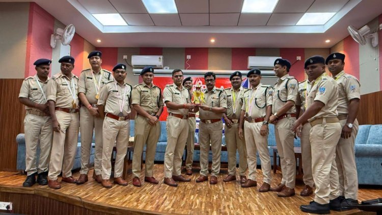 धनबाद पुलिस का जलवा! कोयला क्षेत्रीय ड्यूटी मीट-2026 में ओवरऑल चैंपियन बना जिला