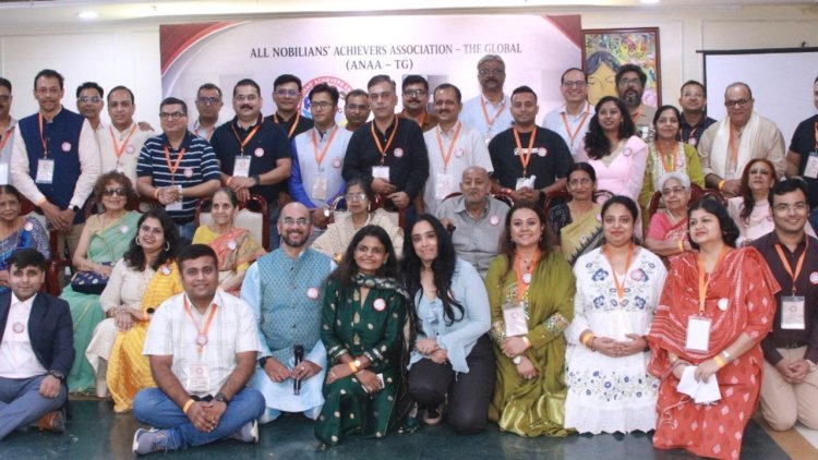 नई दिल्ली में सजा नोबिलियन्स का मिलन: Reunion 4.0 में स्कूल की यादें हुईं ताजा, 8 पूर्व शिक्षक सम्मानित