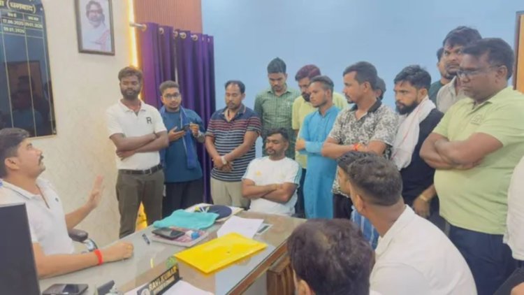 धनबाद : विधायक जयराम महतो और मुखिया पुत्र आमने-सामने, थाना परिसर में मारपीट के बाद दोनों पक्षों पर FIR