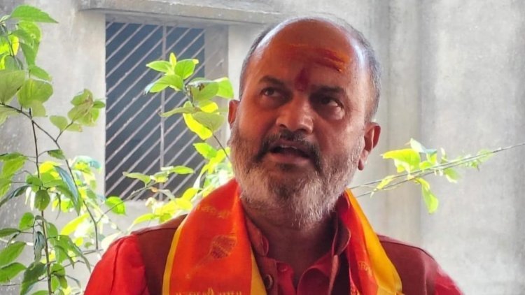 धनबाद गोल्फ ग्राउंड में डिज्नीलैंड मेला लगाने का विरोध, भाजपा नेता मुकेश पांडेय बोले- ‘मैदान बचाइए, युवाओं का हक मत छीनिए’