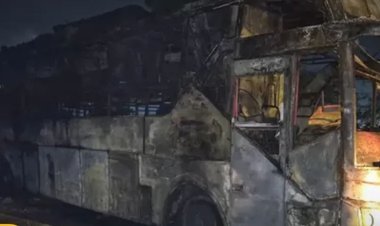 यमुना एक्सप्रेसवे पर AC स्लीपर बस में भीषण आग, 9 यात्रियों की जिंदा जलकर मौत