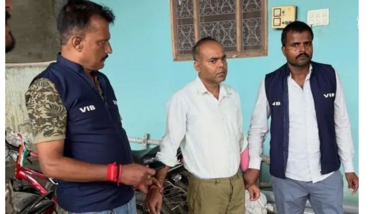 बांका में 75 हजार की रिश्वत लेते BDO गिरफ्तार, मामा भी दबोचे गये; 33 योजनाओं पर 5% कमीशन का आरोप