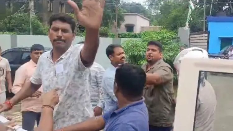 Dhanbad Building Division में ढाई करोड़ के टेंडर पर बवाल, जमशेदपुर के ठेकेदार से मारपीट; पुलिस ने संभाला मोर्चा