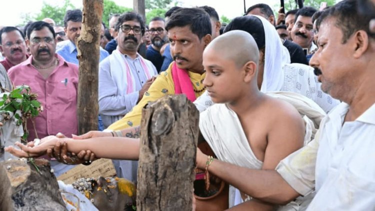 सुदिव्य कुमार सोनू पंचतत्व में विलीन, 12 साल के बेटे ने दी मुखाग्नि; CM हेमंत ने दिया कंधा