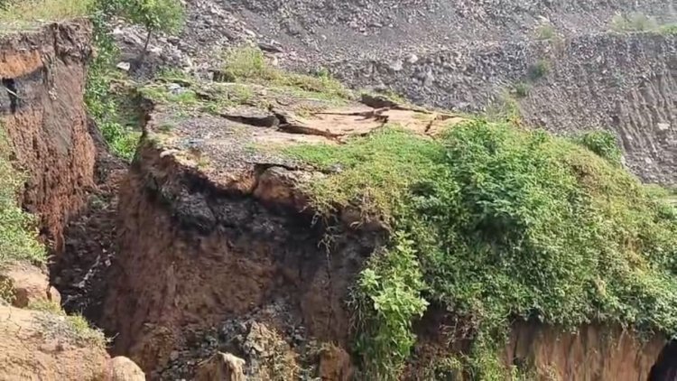 धनबाद: रामकनाली में अवैध कोयला खनन के दौरान भू-धंसान, दो की मौत; महिला गंभीर घायल