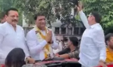 Bihar : 500% जीत का दावा, अनुज संग खुली जीप में निकले अनंत सिंह, नीरज पर बरसे