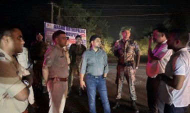 धनबाद में दुर्गा पूजा से पहले DC-SSP एक्शन में, 5 दिन में दुरुस्त होंगी सड़कें!