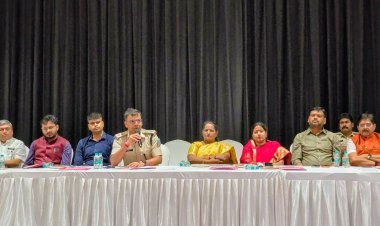 धनबाद में दुर्गा पूजा पर सख्ती: DJ बैन, पंडालों में CCTV अनिवार्य, 24 घंटे कंट्रोल रूम