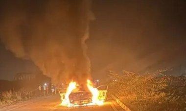 पटना एयरपोर्ट से अदाणी प्लांट जा रही CNG कार में लगी आग, ब्लास्ट से पहले कूदे 3 लोग