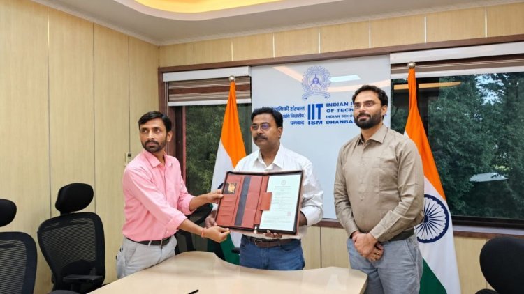 IIT-ISM और मार्टिन इंजीनियरिंग के बीच MOU, 10 छात्राओं को हर साल मिलेगी CSR स्कॉलरशिप