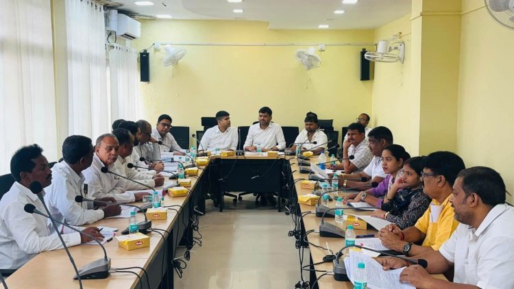 दुर्गापूजा से पहले धनबाद में लगेंगी 2750 स्ट्रीट लाइटें, 55 वार्डों को मिलेगी रोशनी